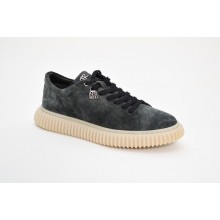 John Richardo 23416 Grey